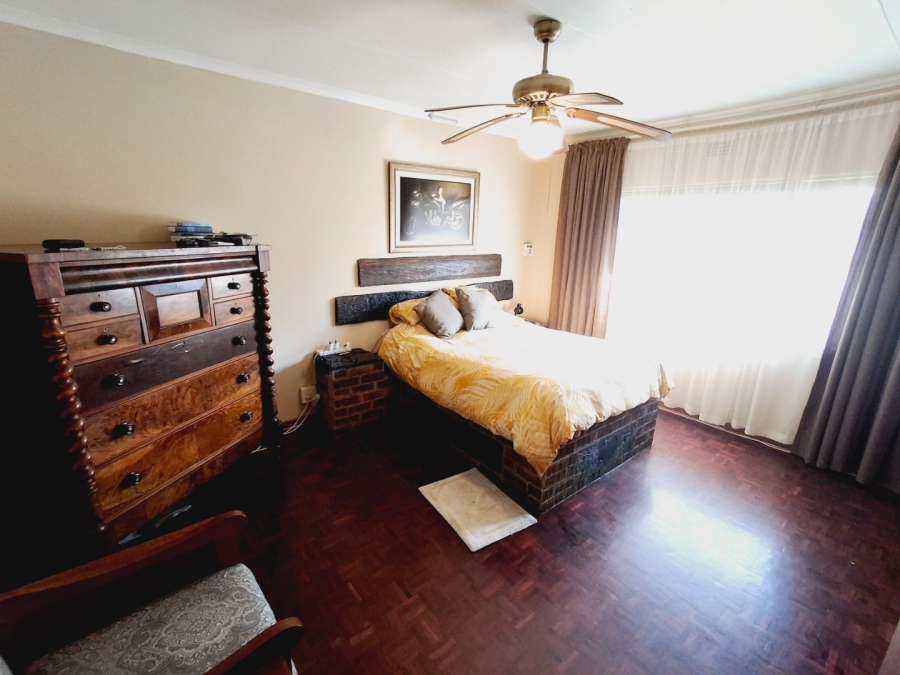 4 Bedroom Property for Sale in Vaalpark Free State